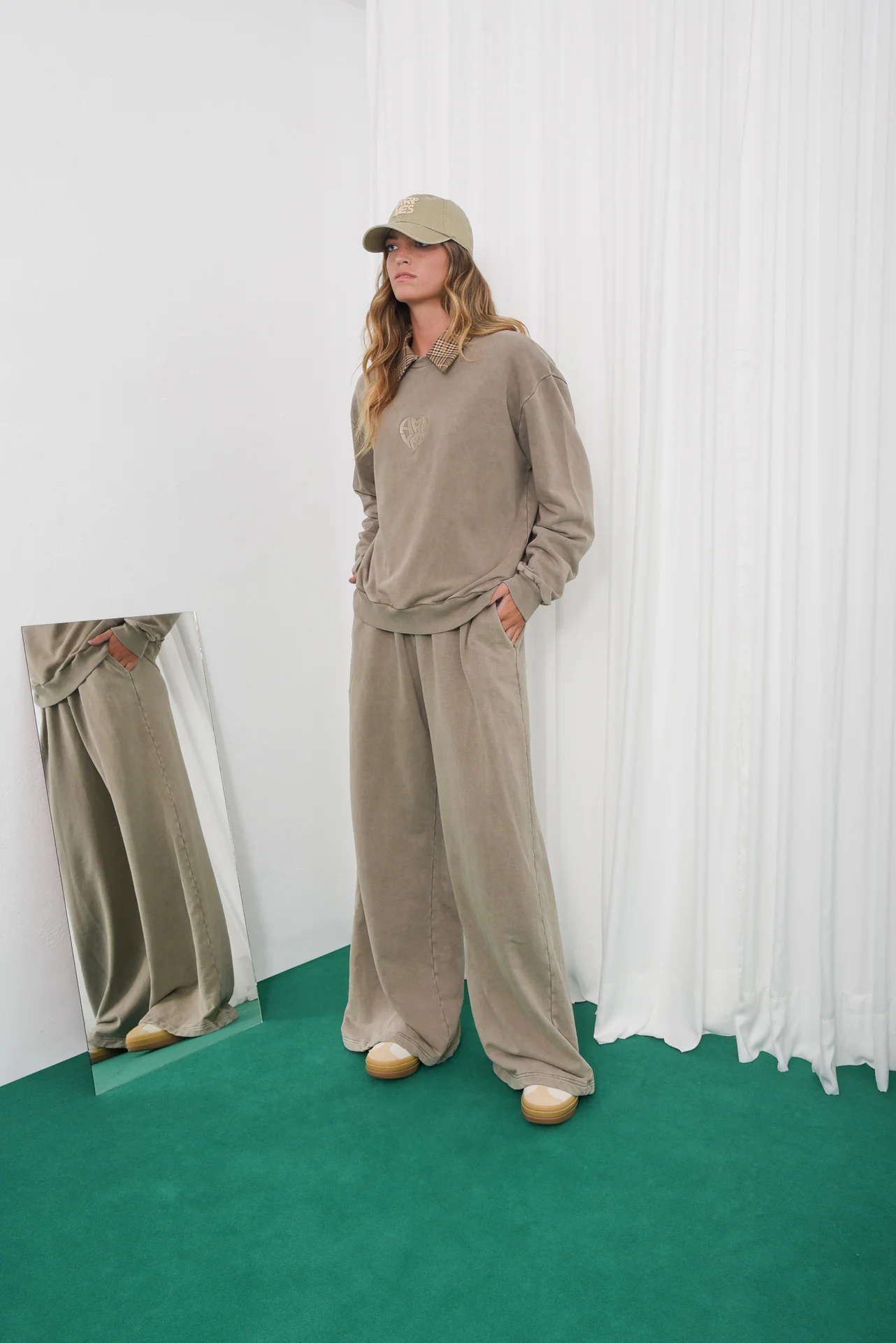 UNIQUE_BEIGE_SWEATER_1_bc6098c6-7050-4108-a137-67534c4f9937