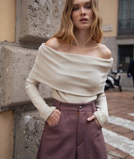 Cole Top - Off-White Nidodileda