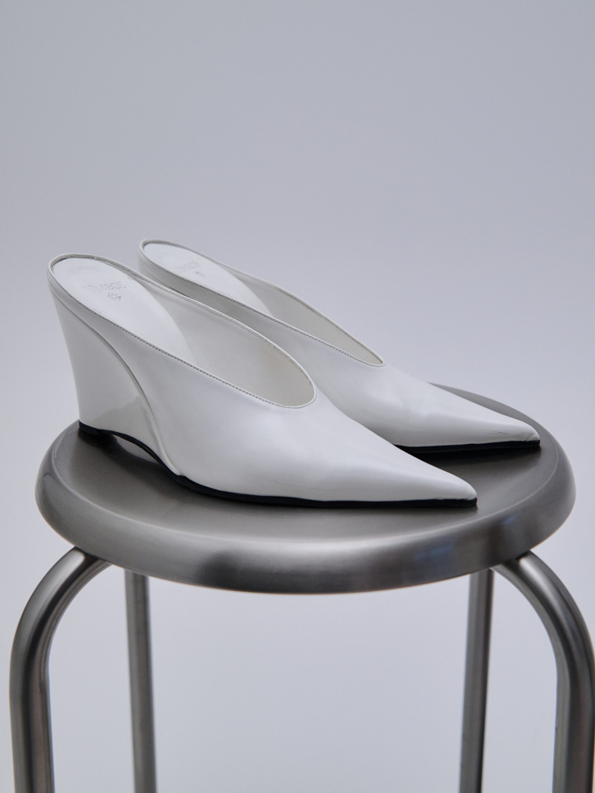 COMBOS 0102 MULES PANTENT WHITE1