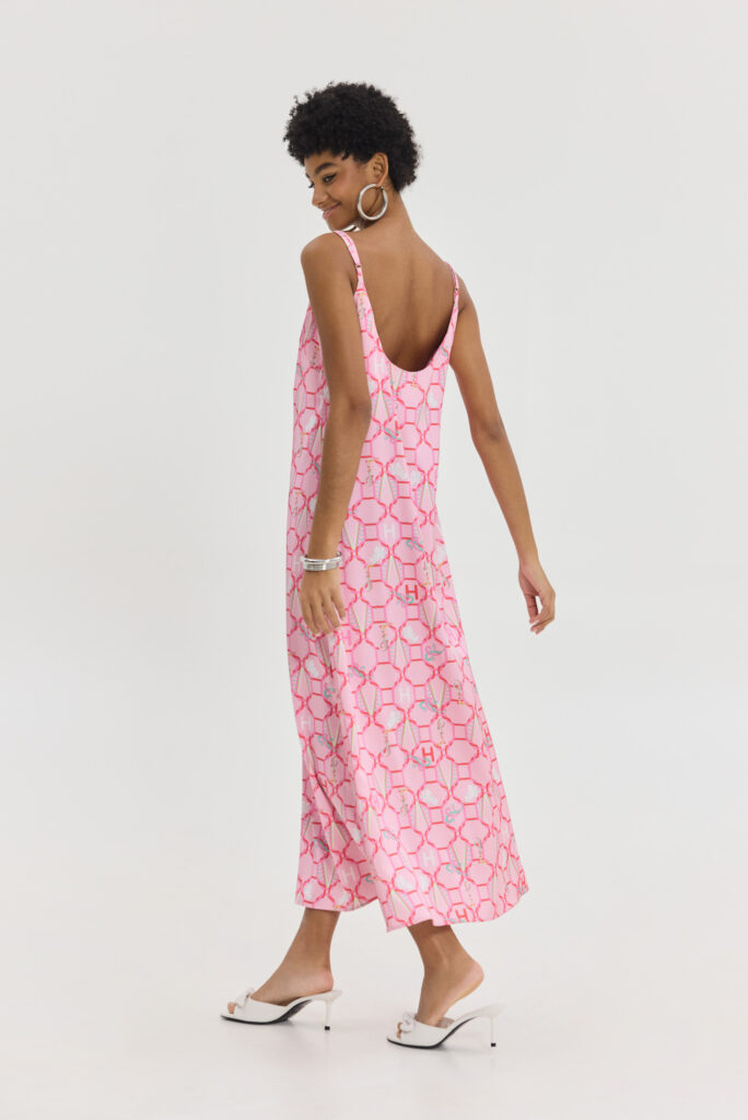 hemithea12187671-684x1024