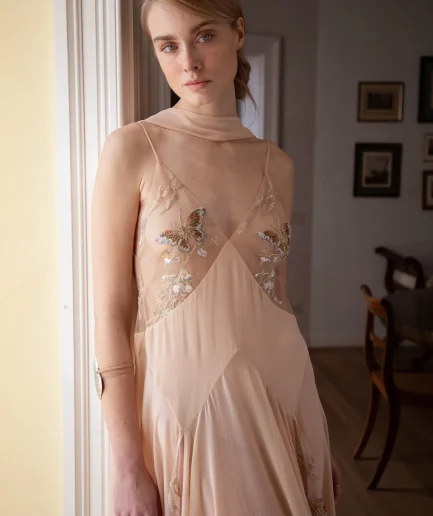 Rise Dress & Scarf - Nude Nidodileda