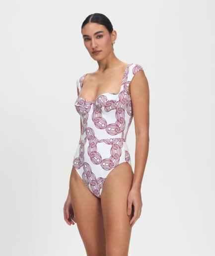 Selene Chain One piece HAALS