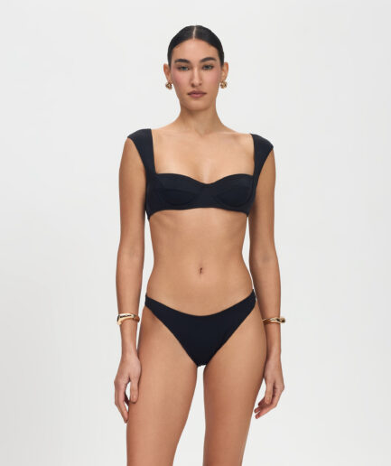 Selene Black Bikini HAALS